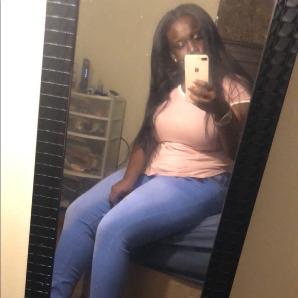 dee570